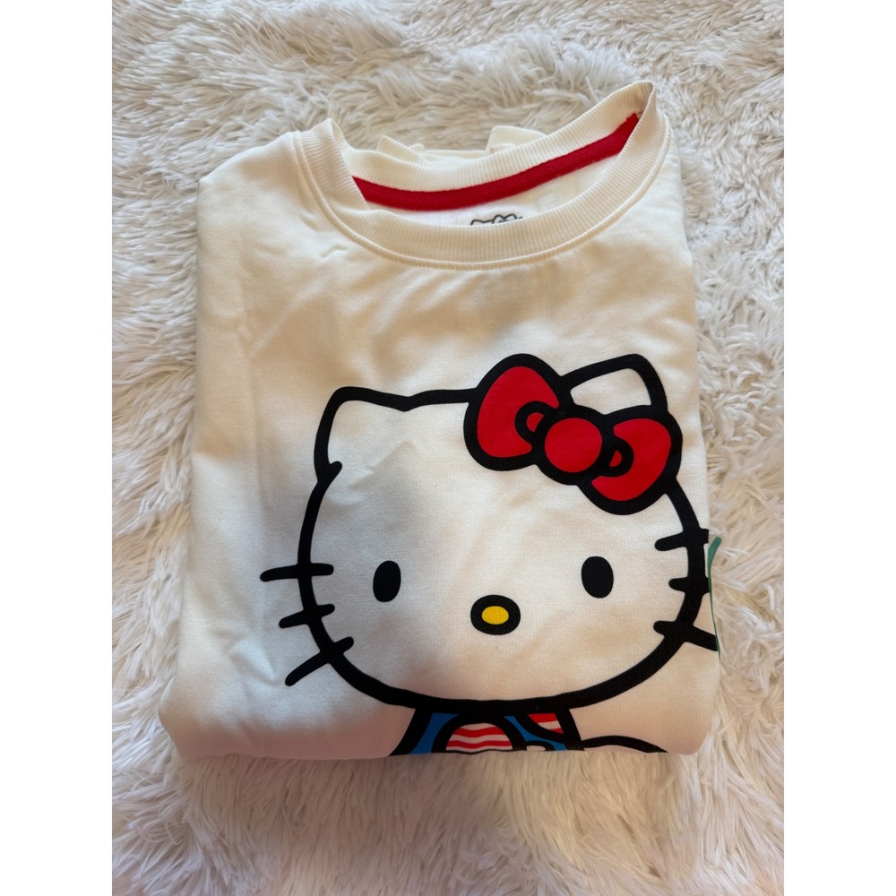 Hello Kitty Sanrio Graphic Crewneck Sweatshirt White Long Sleeve Medium